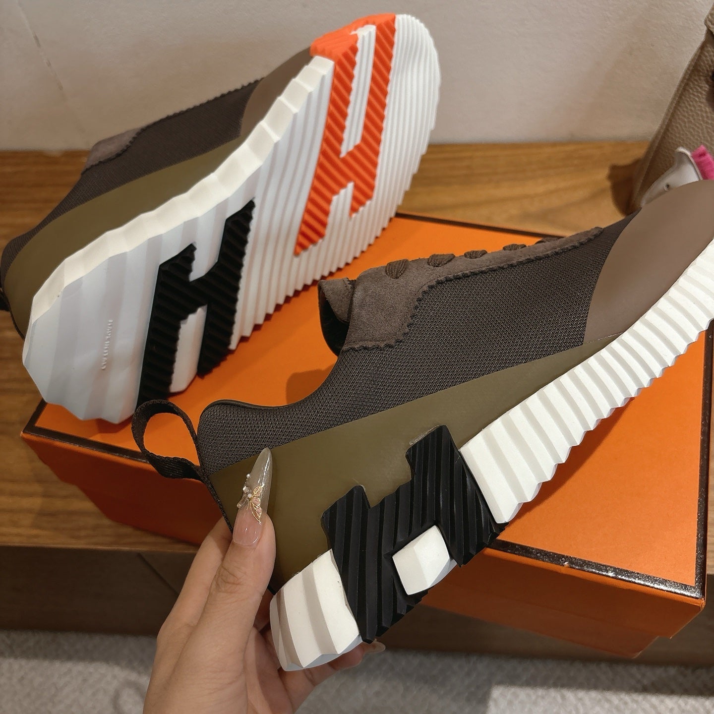 Designer Sneakers Shoes – Sneakers Shoes, Lifestyle Running Shoes, Latest Sneaker