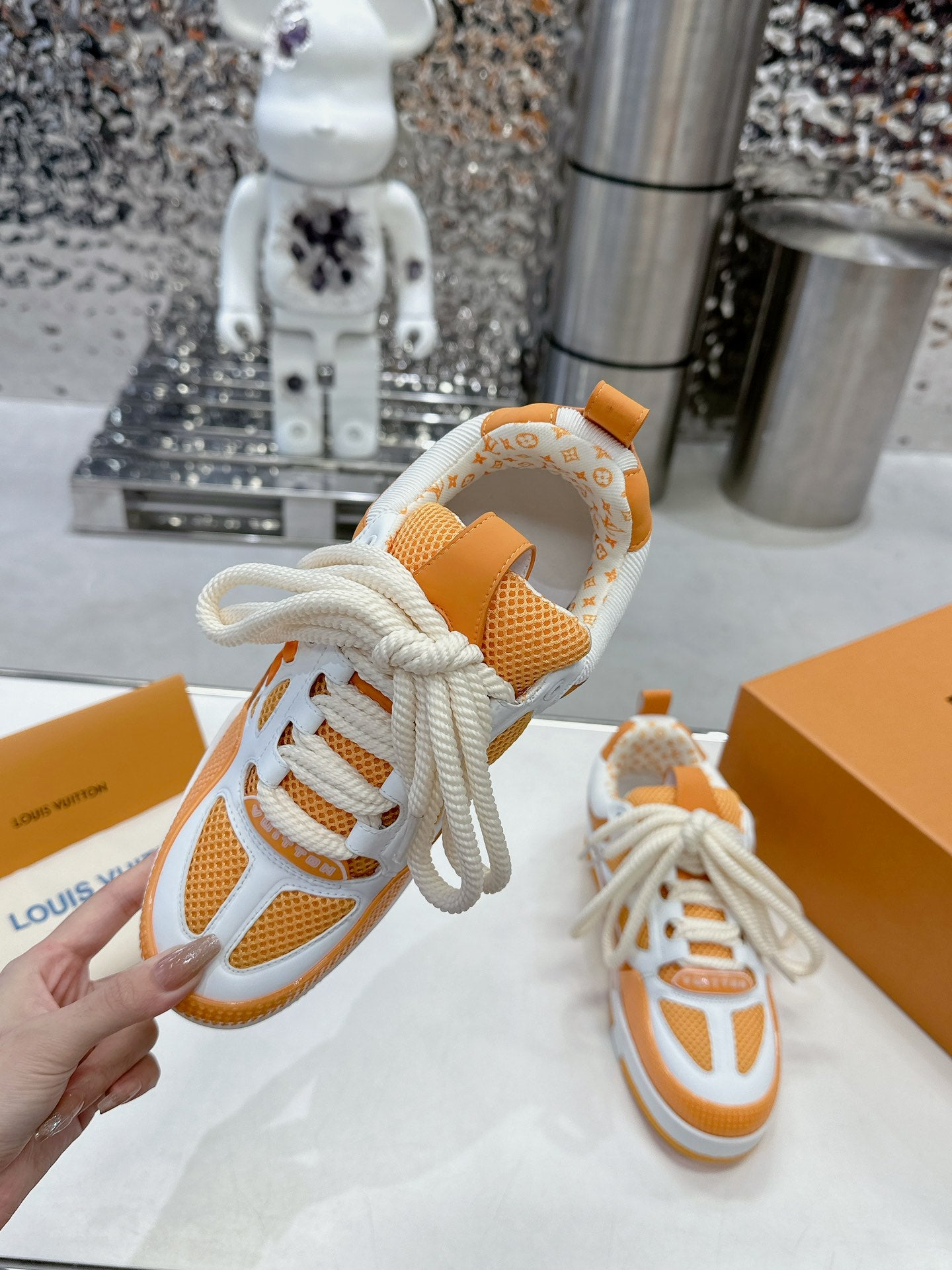 Louis Vuitton Sneakers for Men and Women – Premium Leather Designer Shoes