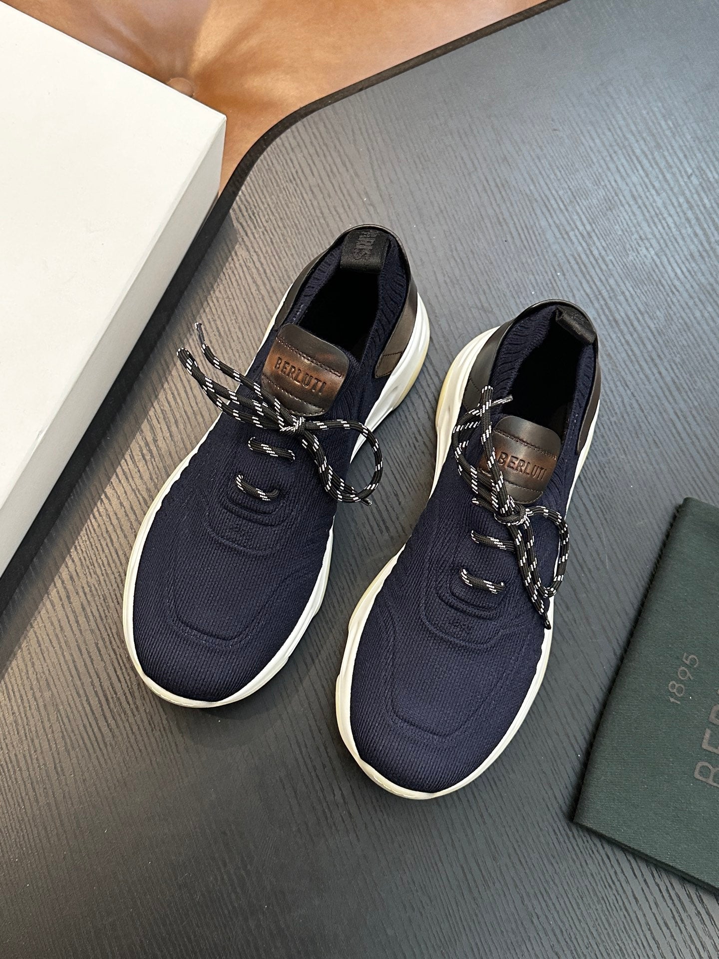 Designer Sneakers Shoes – Sneakers Shoes, Lifestyle Latest Sneakers, Men’s Casual Shoes