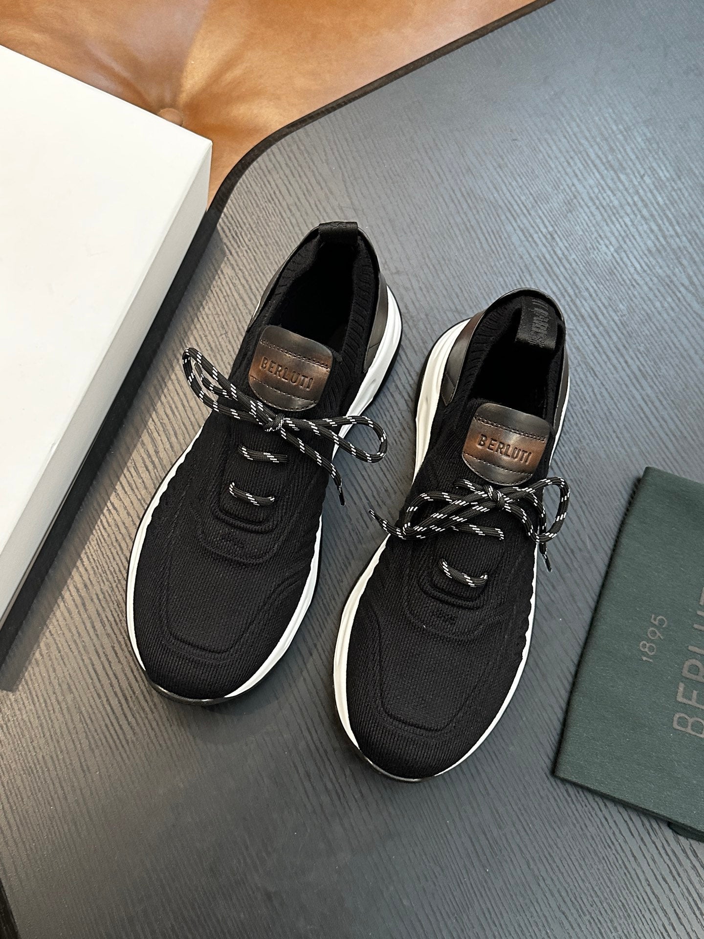 Designer Sneakers Shoes – Sneakers Shoes, Lifestyle Latest Sneakers, Men’s Casual Shoes