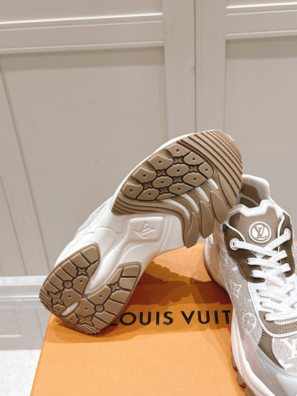 Designer Sneakers Shoes – Lifestyle Sneakers, Latest Sneakers