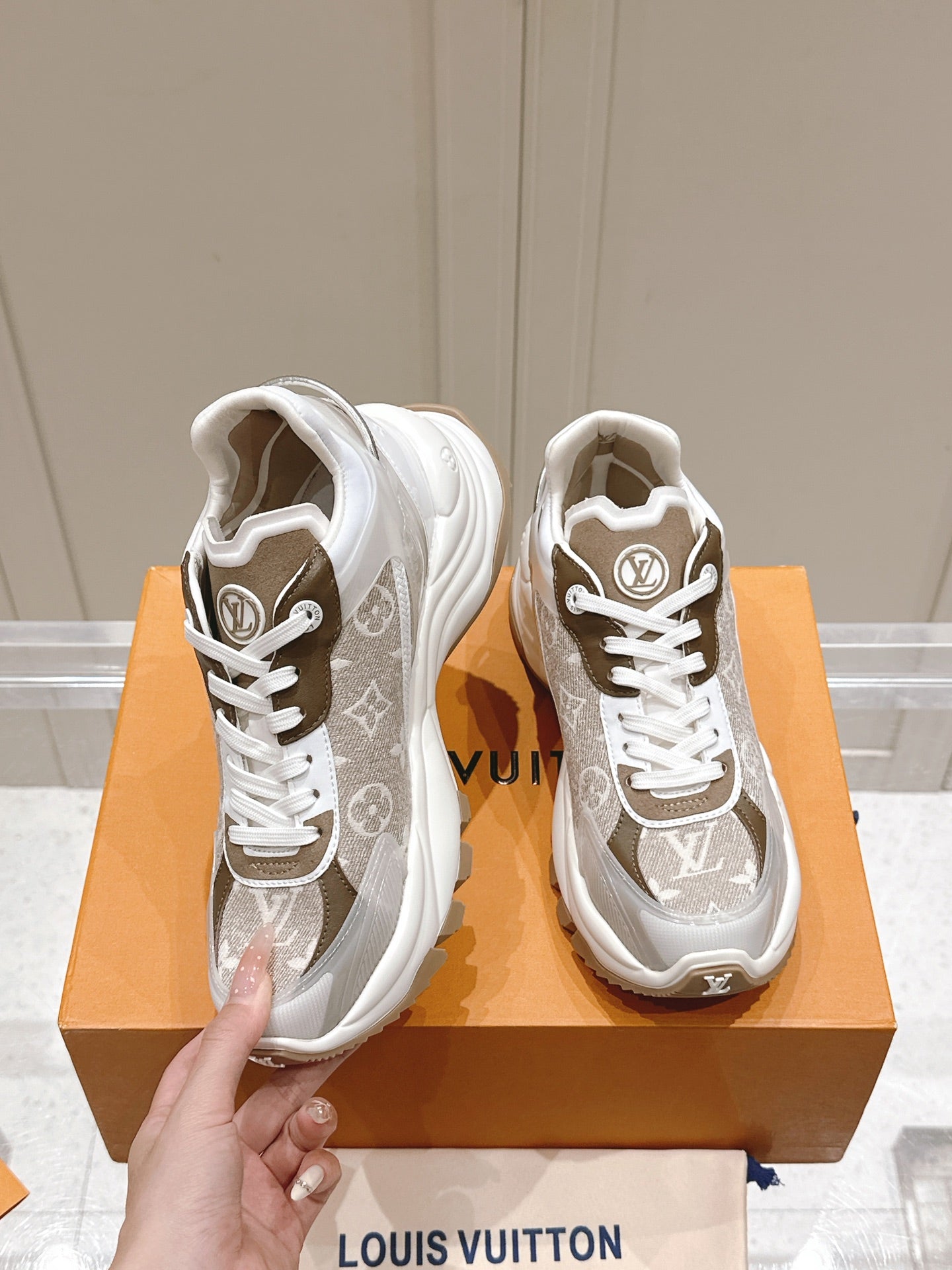Designer Sneakers Shoes – Lifestyle Sneakers, Latest Sneakers