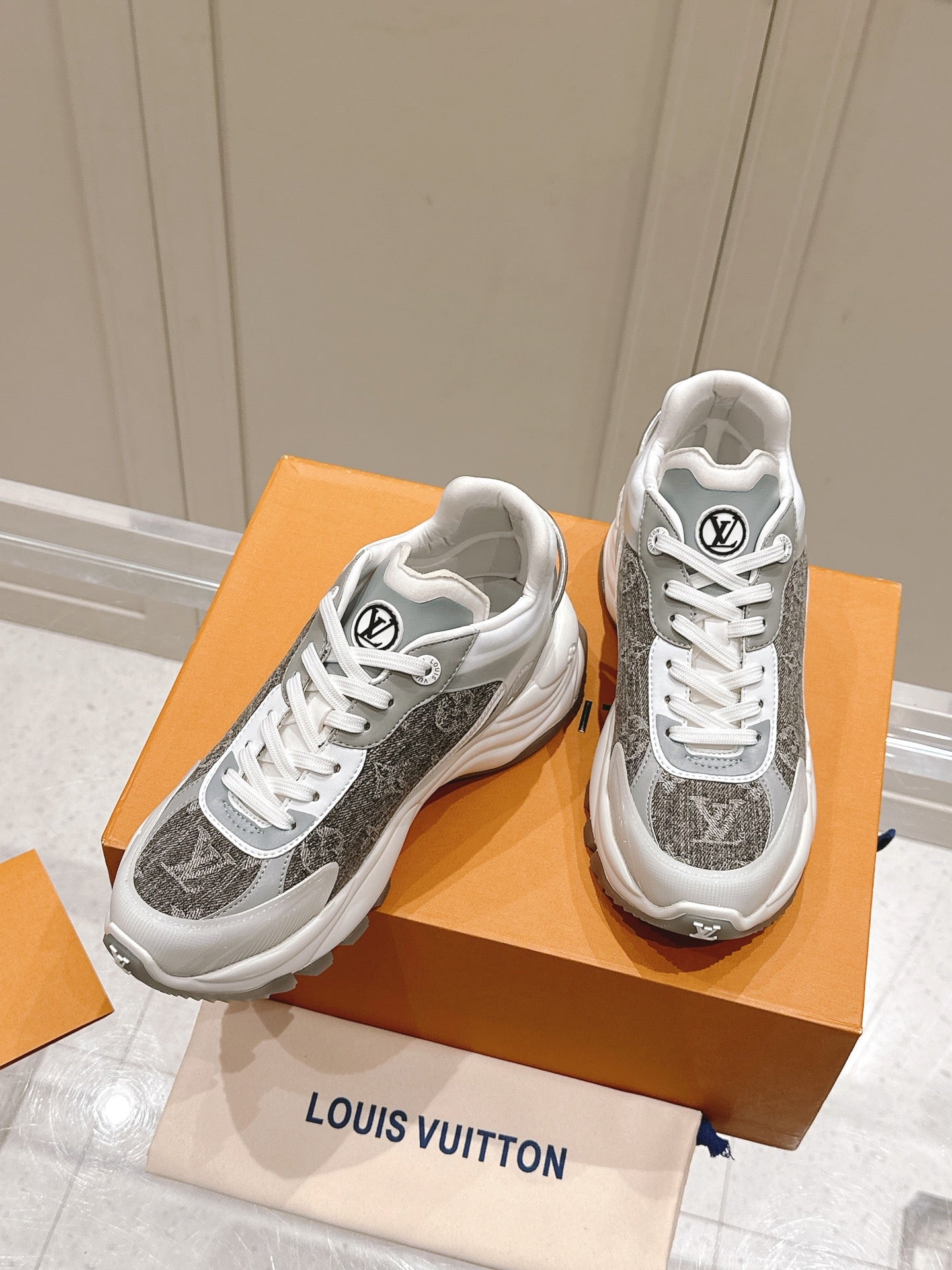 Designer Sneakers Shoes – Lifestyle Sneakers, Latest Sneakers