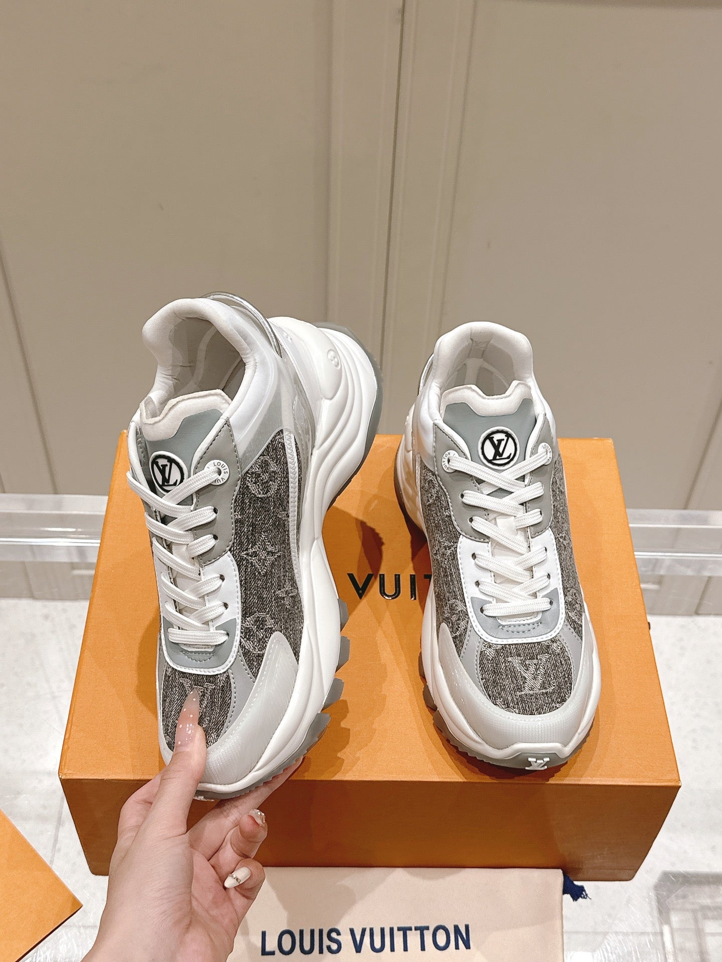 Designer Sneakers Shoes – Lifestyle Sneakers, Latest Sneakers