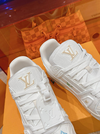 Designer Sneakers Shoes – Lifestyle Sneakers, Latest Sneakers