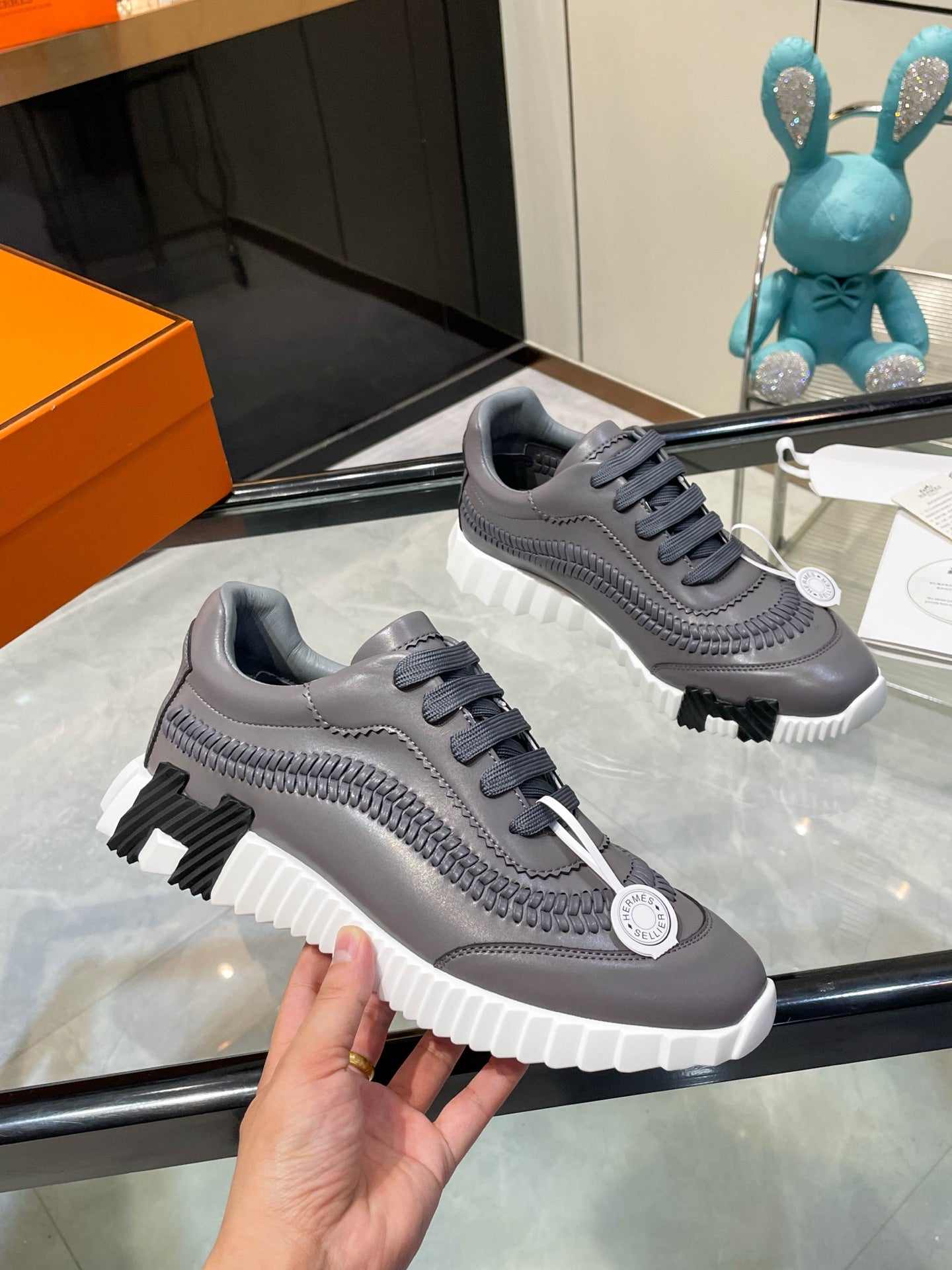 Designer Sneakers Shoes – Sneakers Shoes, Lifestyle Running Shoes, Latest Sneaker