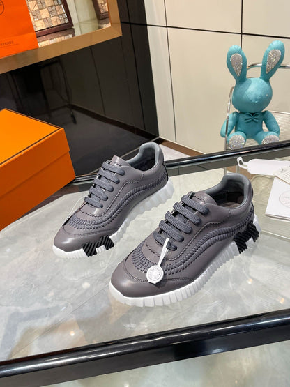 Designer Sneakers Shoes – Sneakers Shoes, Lifestyle Running Shoes, Latest Sneaker