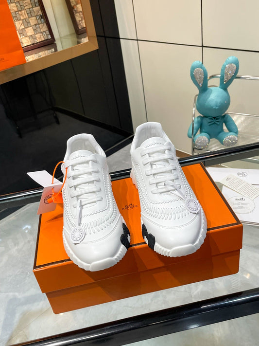 Designer Sneakers Shoes – Sneakers Shoes, Lifestyle Running Shoes, Latest Sneaker