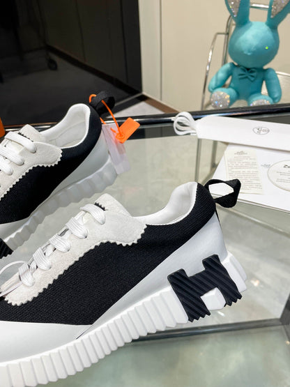Designer Sneakers Shoes – Sneakers Shoes, Lifestyle Running Shoes, Latest Sneaker