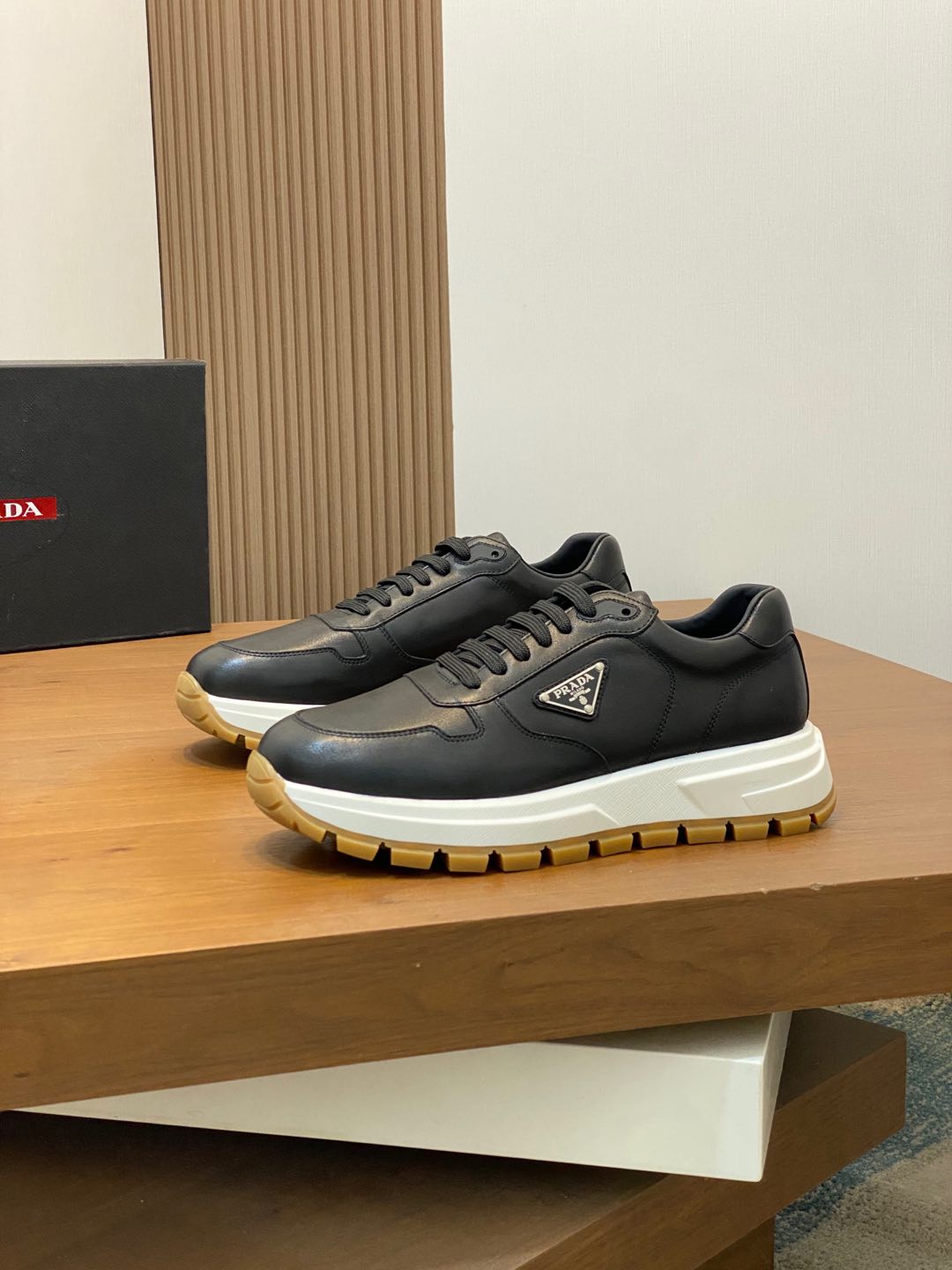 Designer Sneakers Shoes – Lifestyle Sneakers, Latest Sneakers