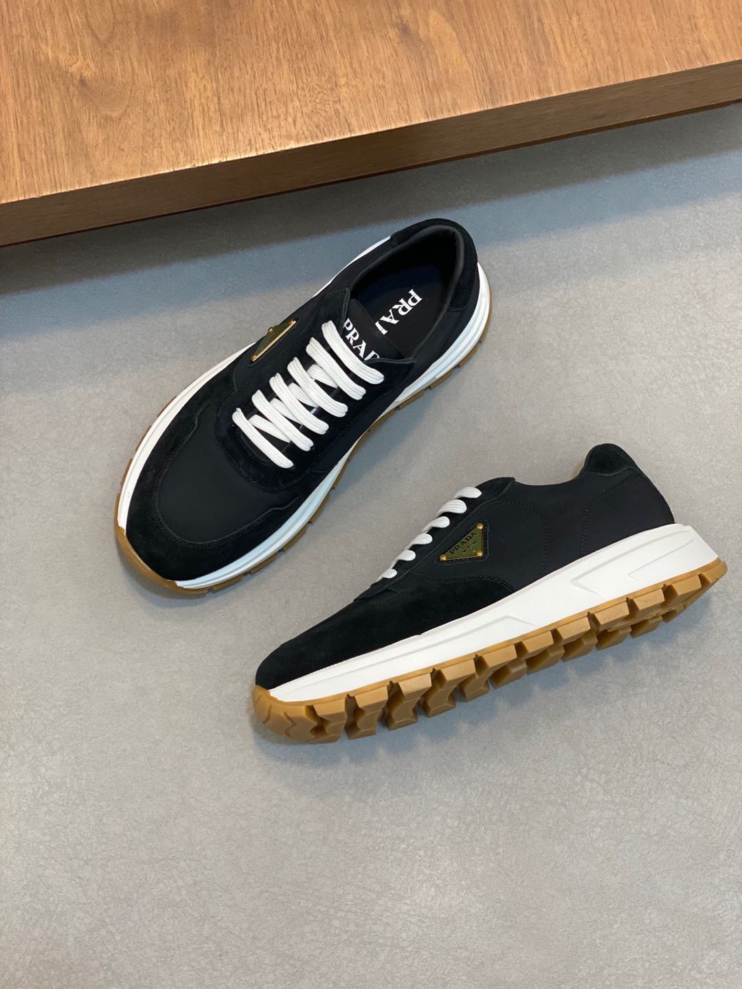 Designer Sneakers Shoes – Lifestyle Sneakers, Latest Sneakers