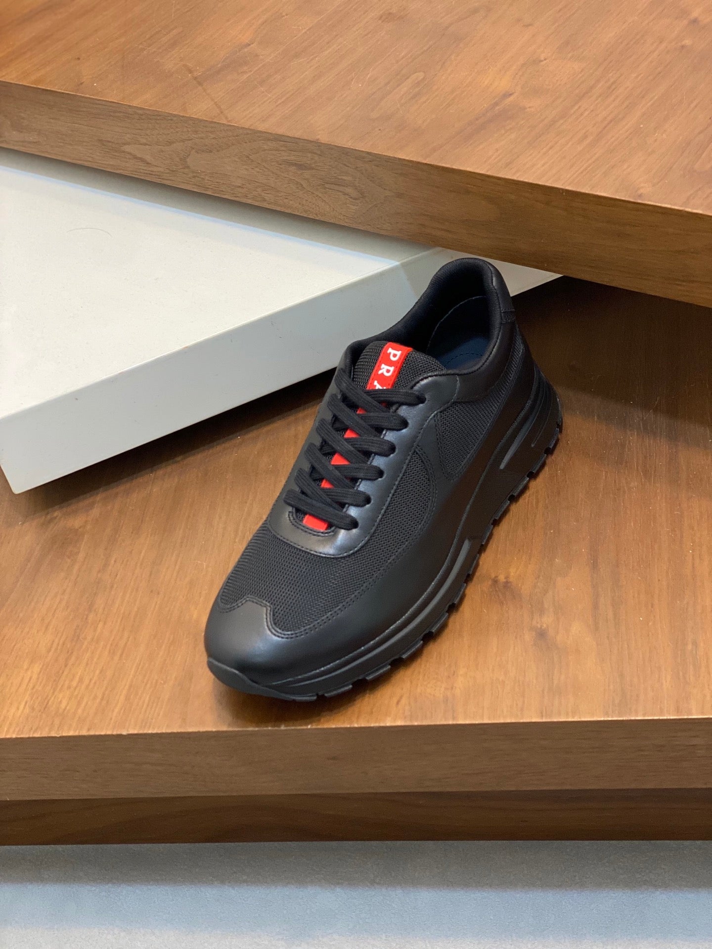 Designer Sneakers Shoes – Lifestyle Sneakers, Latest Sneakers
