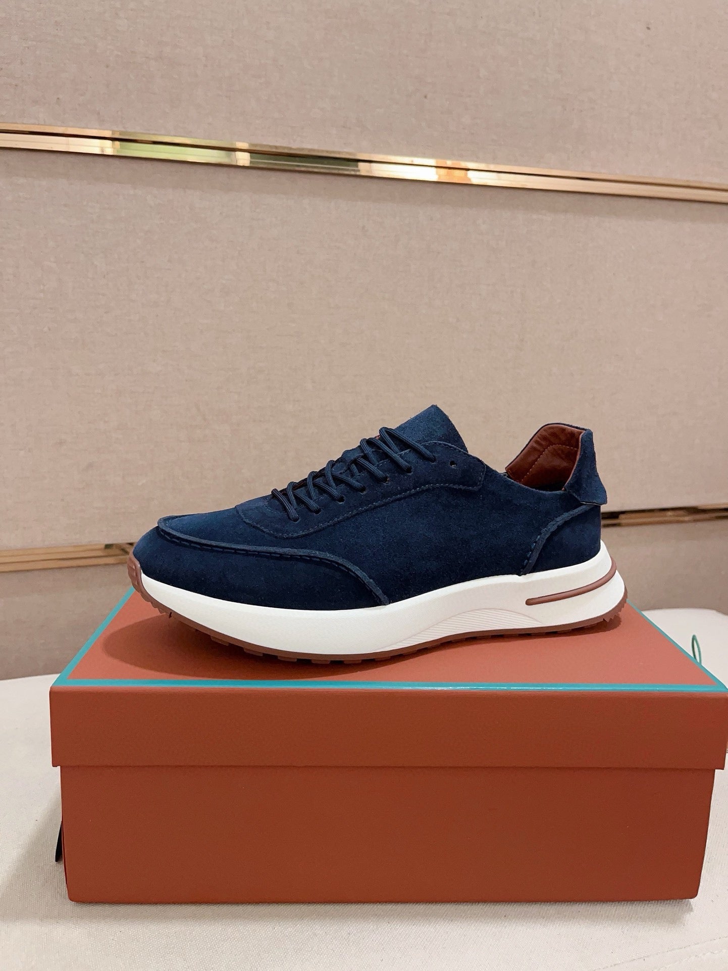 Designer Sneakers Shoes – Sneakers Shoes, Lifestyle Running Shoes, Latest Sneaker