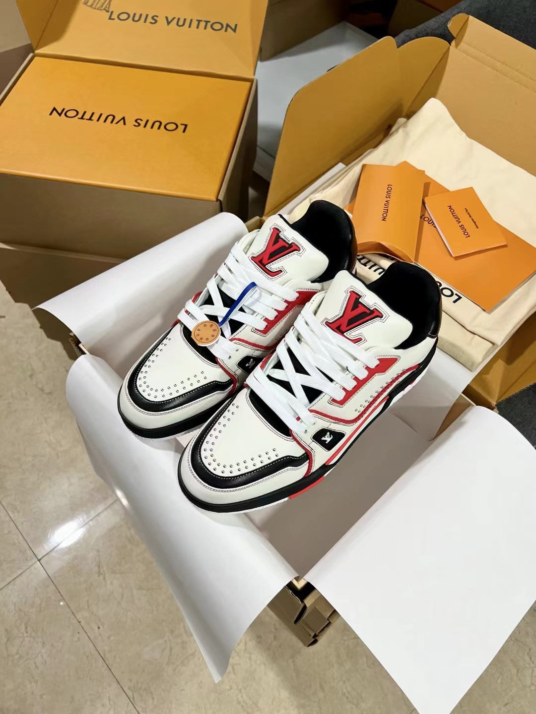 Louis Vuitton LV Trainer Sneakers for Men and Women – Premium Leather Designer Shoes