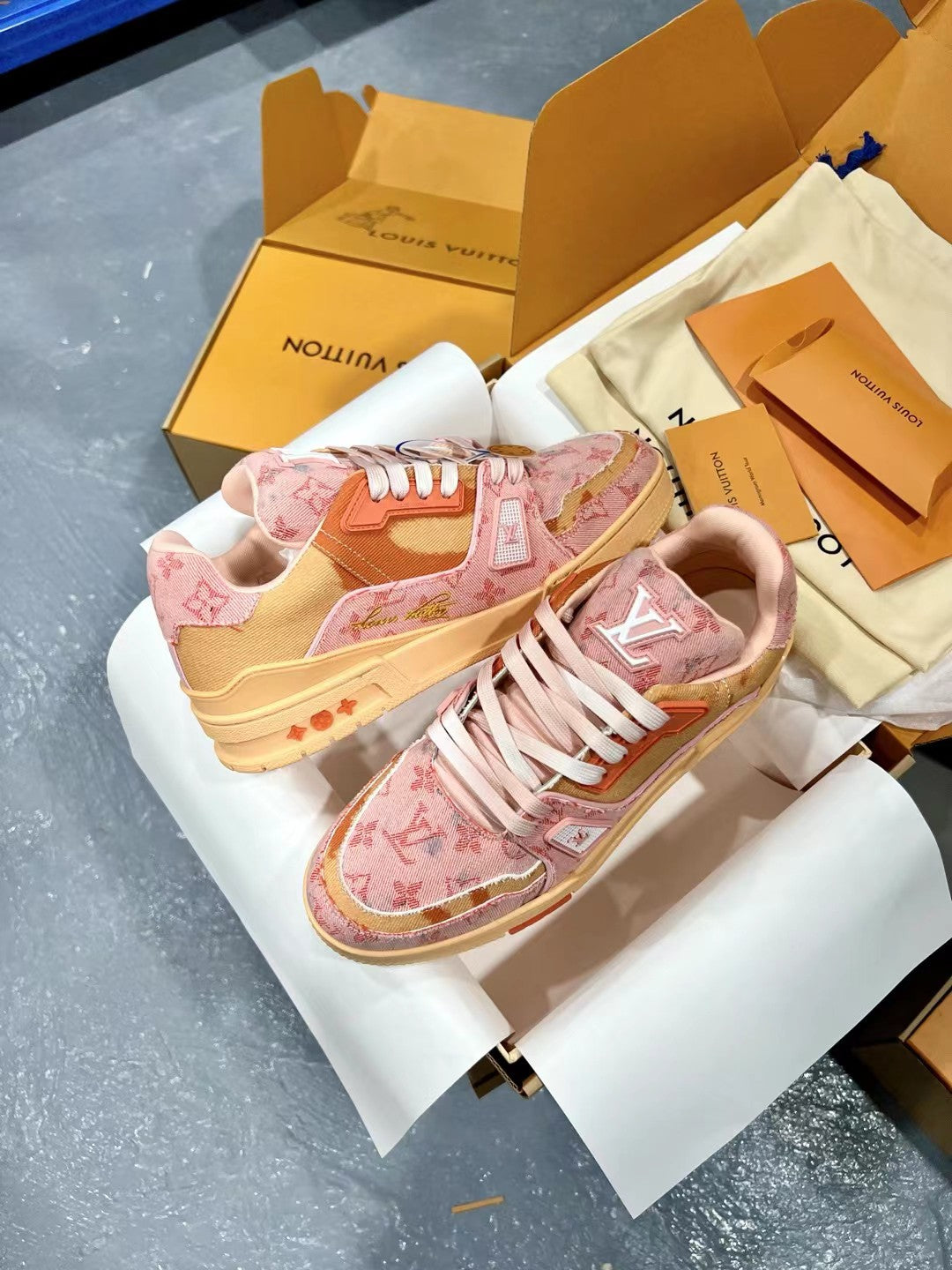 Louis Vuitton LV Trainer Sneakers for Men and Women – Premium Leather Designer Shoes