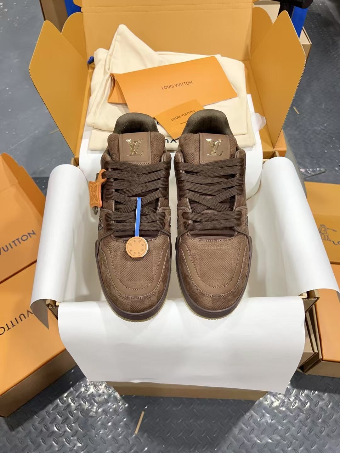 Louis Vuitton Sneakers for Men and Women – Premium Leather Designer Shoes