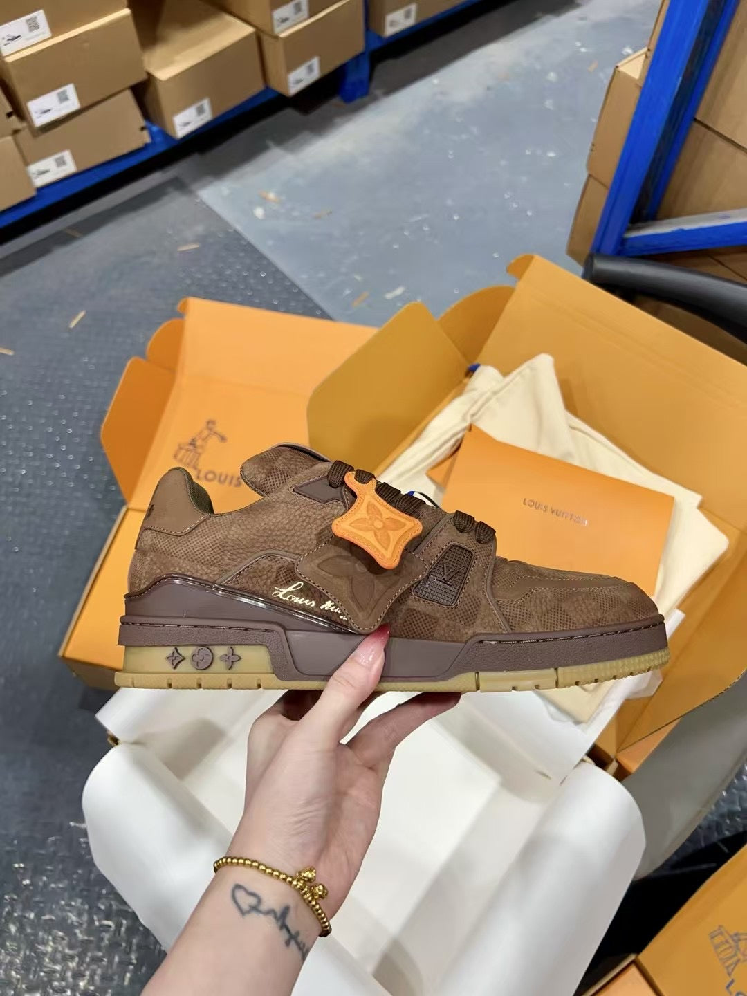 Louis Vuitton Sneakers for Men and Women – Premium Leather Designer Shoes