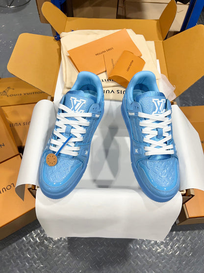 Designer Sneakers Shoes – Lifestyle Sneakers, Latest Sneakers