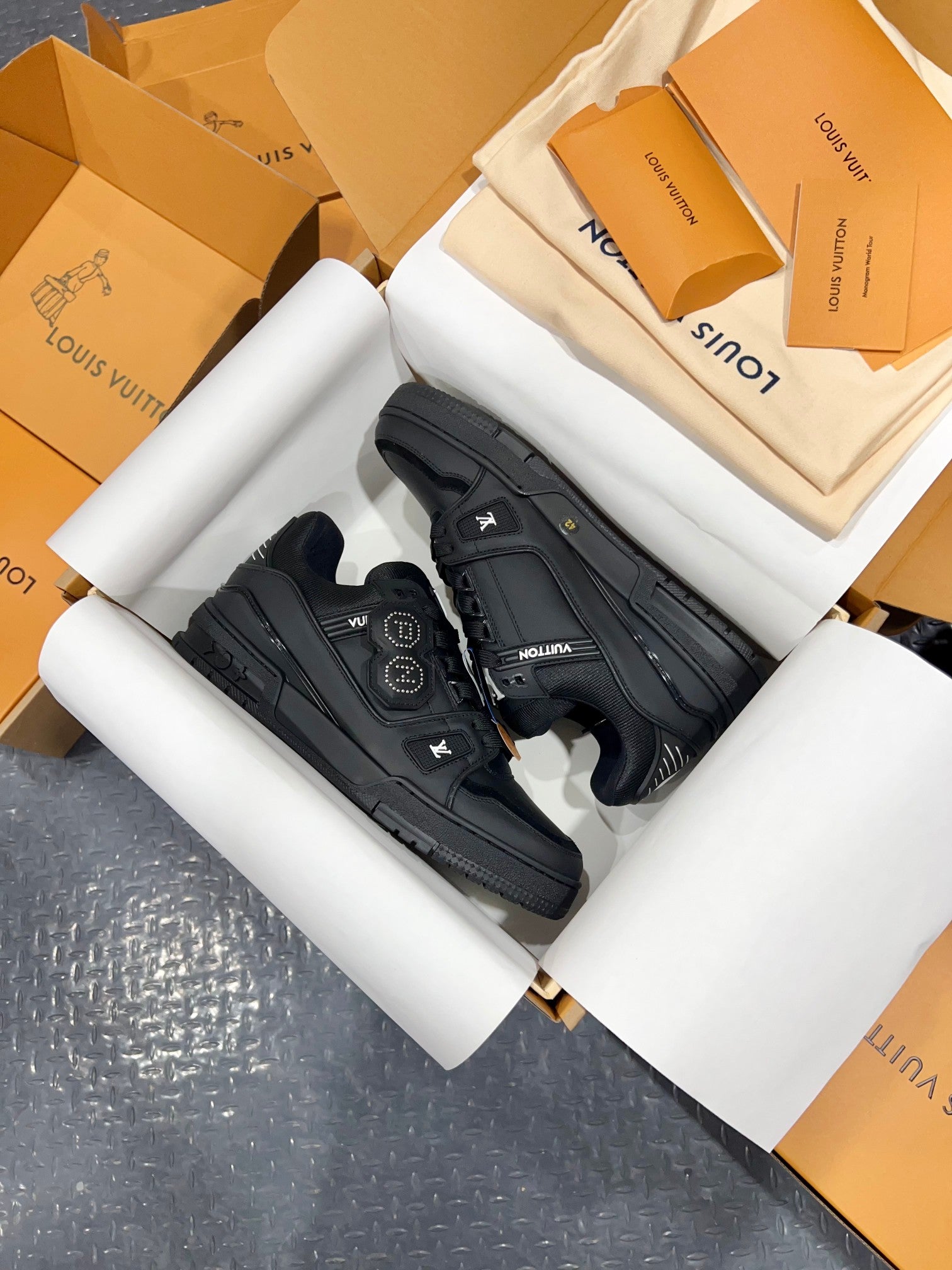 Louis Vuitton LV Trainer Sneakers for Men and Women – Premium Leather Designer Shoes