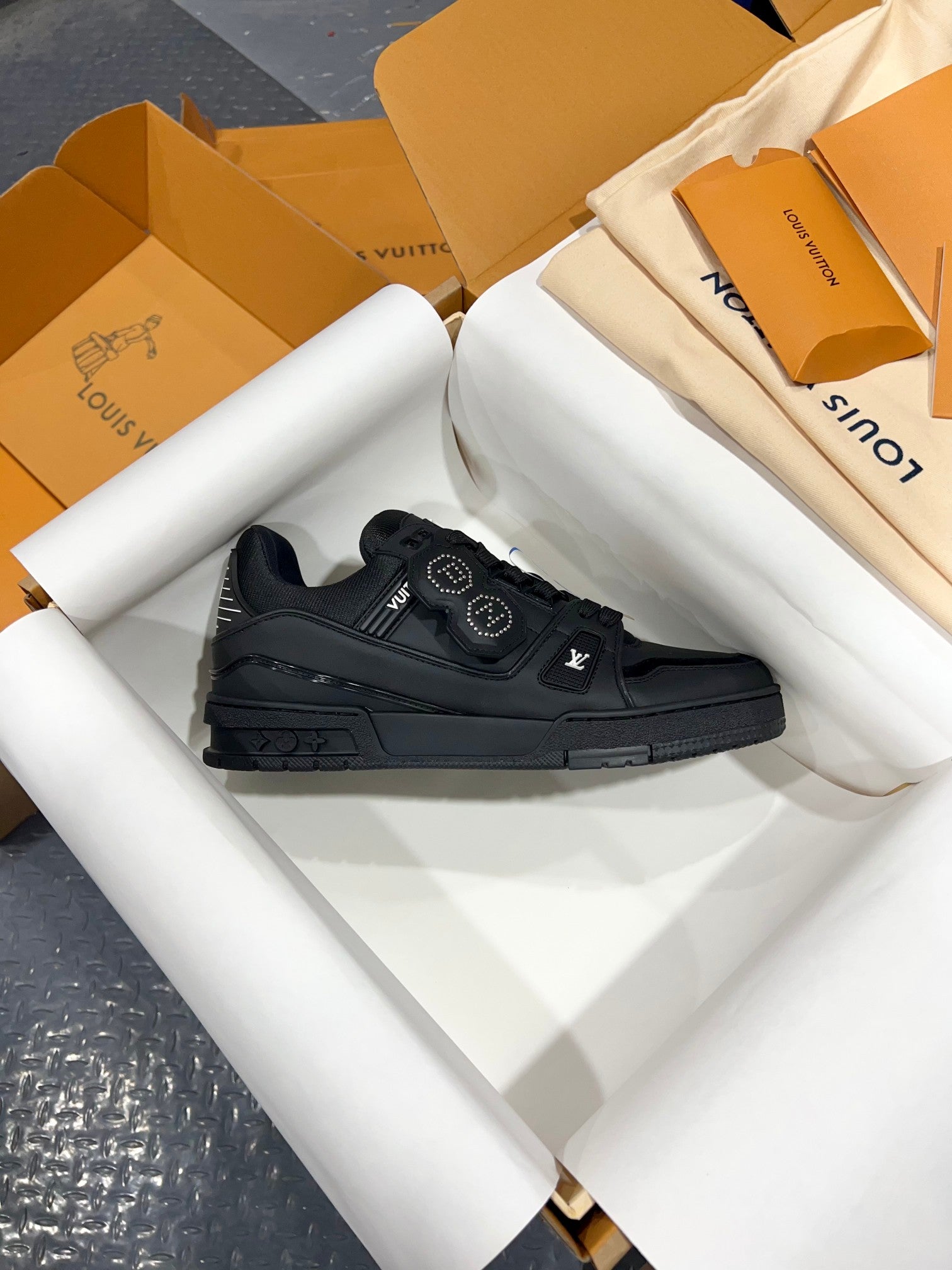 Louis Vuitton LV Trainer Sneakers for Men and Women – Premium Leather Designer Shoes