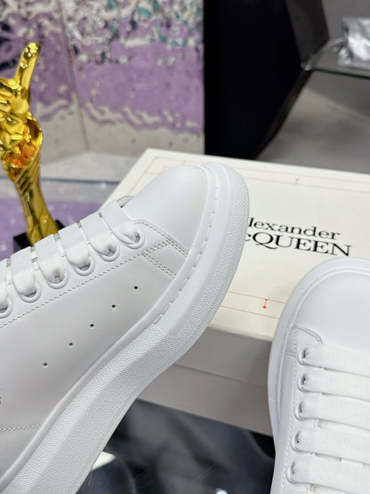 Designer Sneakers Shoes – Lifestyle Sneakers, Latest Sneakers