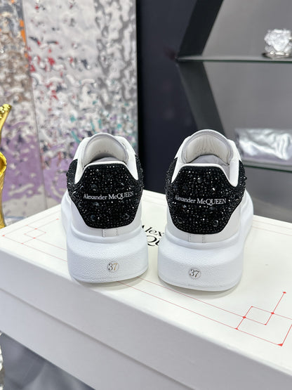 Designer Sneakers Shoes – Lifestyle Sneakers, Latest Sneakers