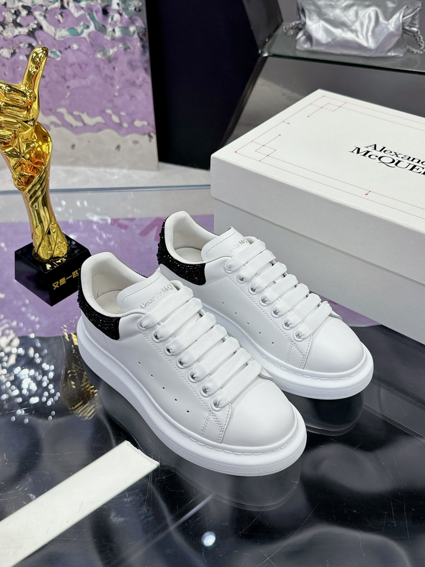 Designer Sneakers Shoes – Lifestyle Sneakers, Latest Sneakers