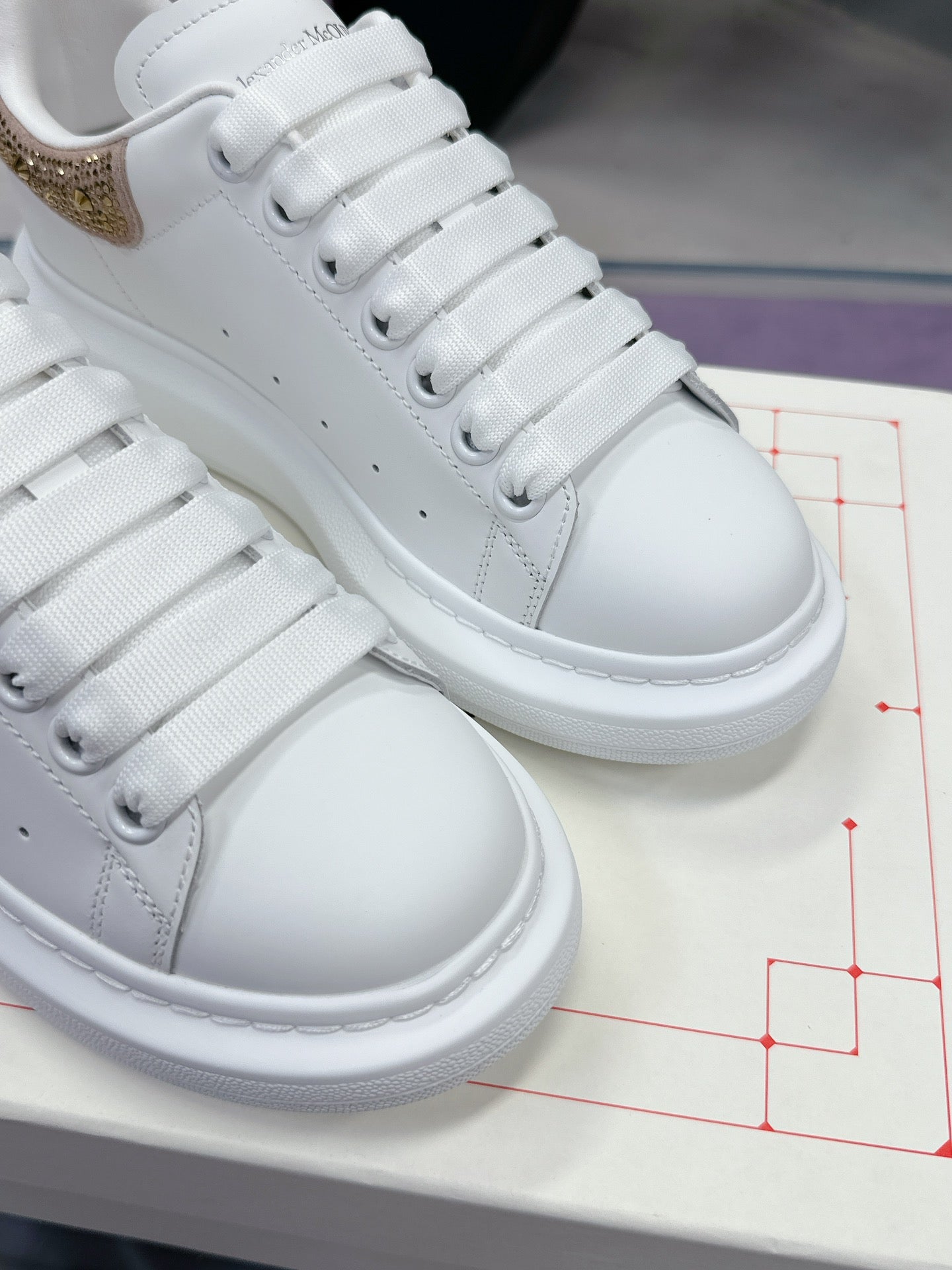 Designer Sneakers Shoes – Lifestyle Sneakers, Latest Sneakers