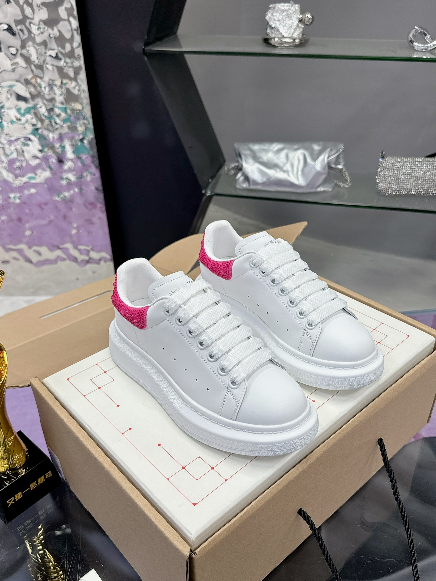 Designer Sneakers Shoes – Lifestyle Sneakers, Latest Sneakers