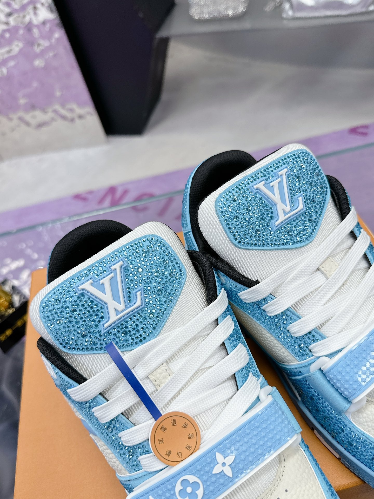 Designer Sneakers Shoes – Lifestyle Sneakers, Latest Sneakers