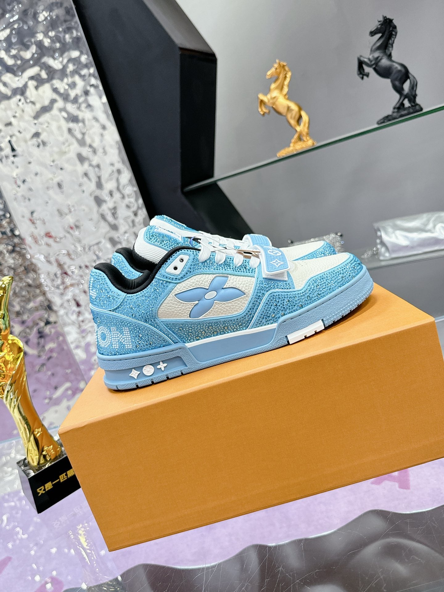Designer Sneakers Shoes – Lifestyle Sneakers, Latest Sneakers