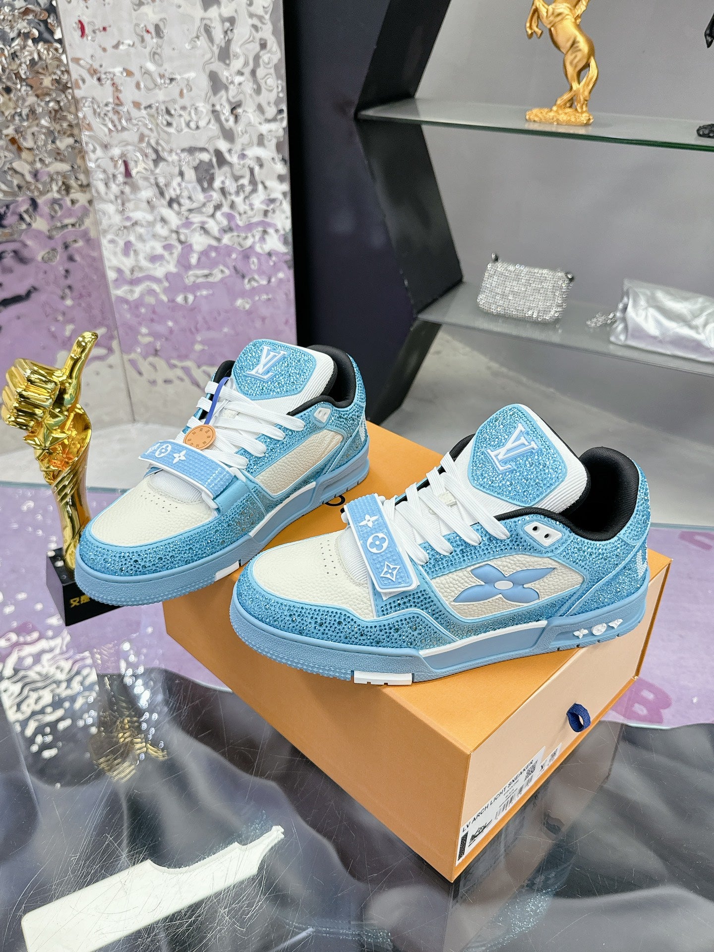 Designer Sneakers Shoes – Lifestyle Sneakers, Latest Sneakers