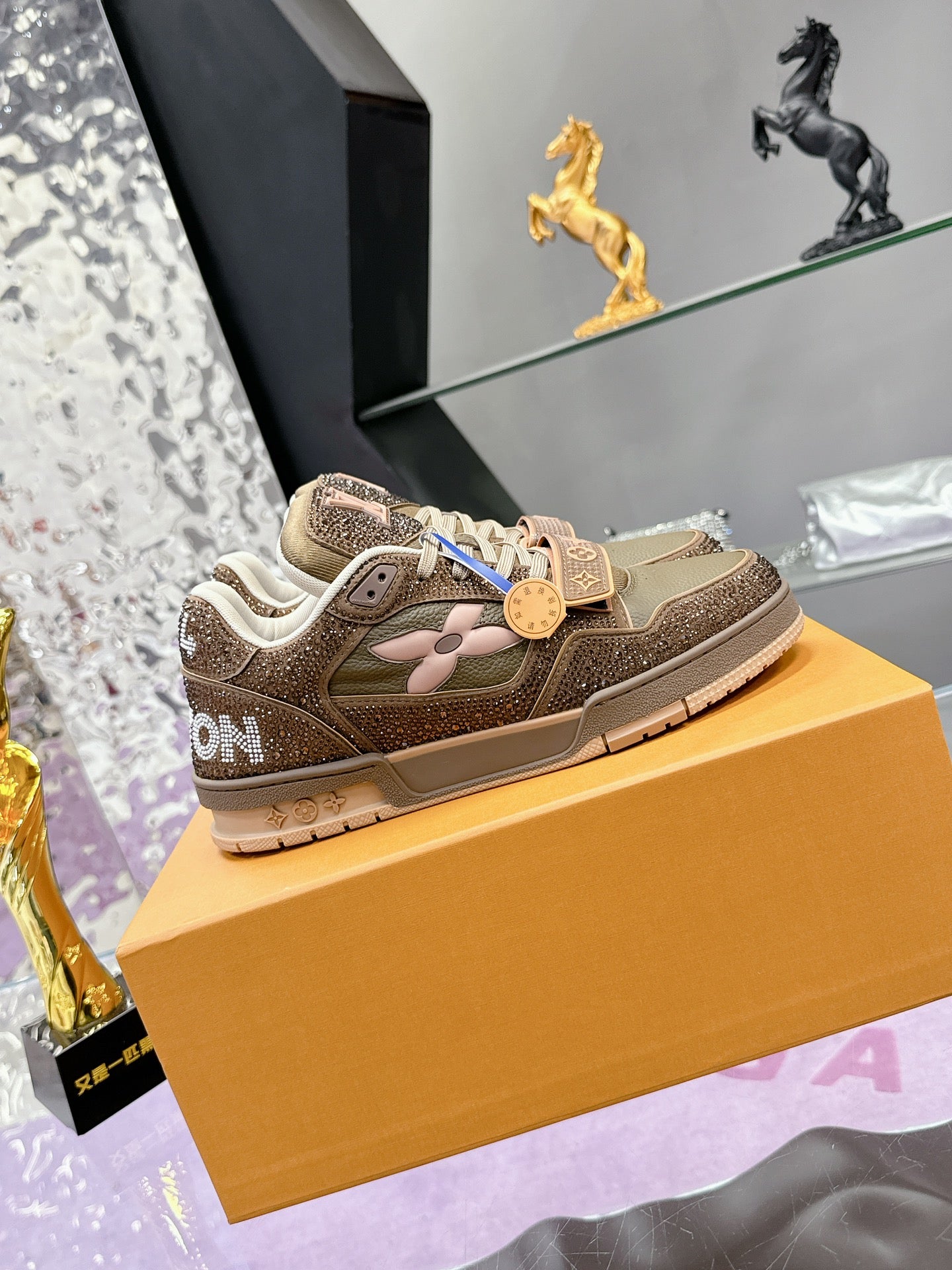 Designer Sneakers Shoes – Lifestyle Sneakers, Latest Sneakers