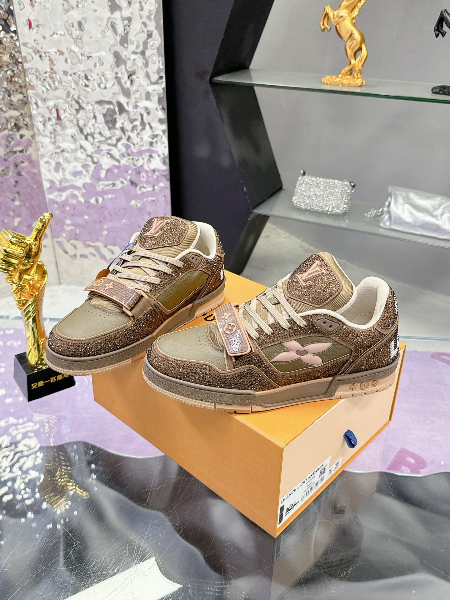 Designer Sneakers Shoes – Lifestyle Sneakers, Latest Sneakers