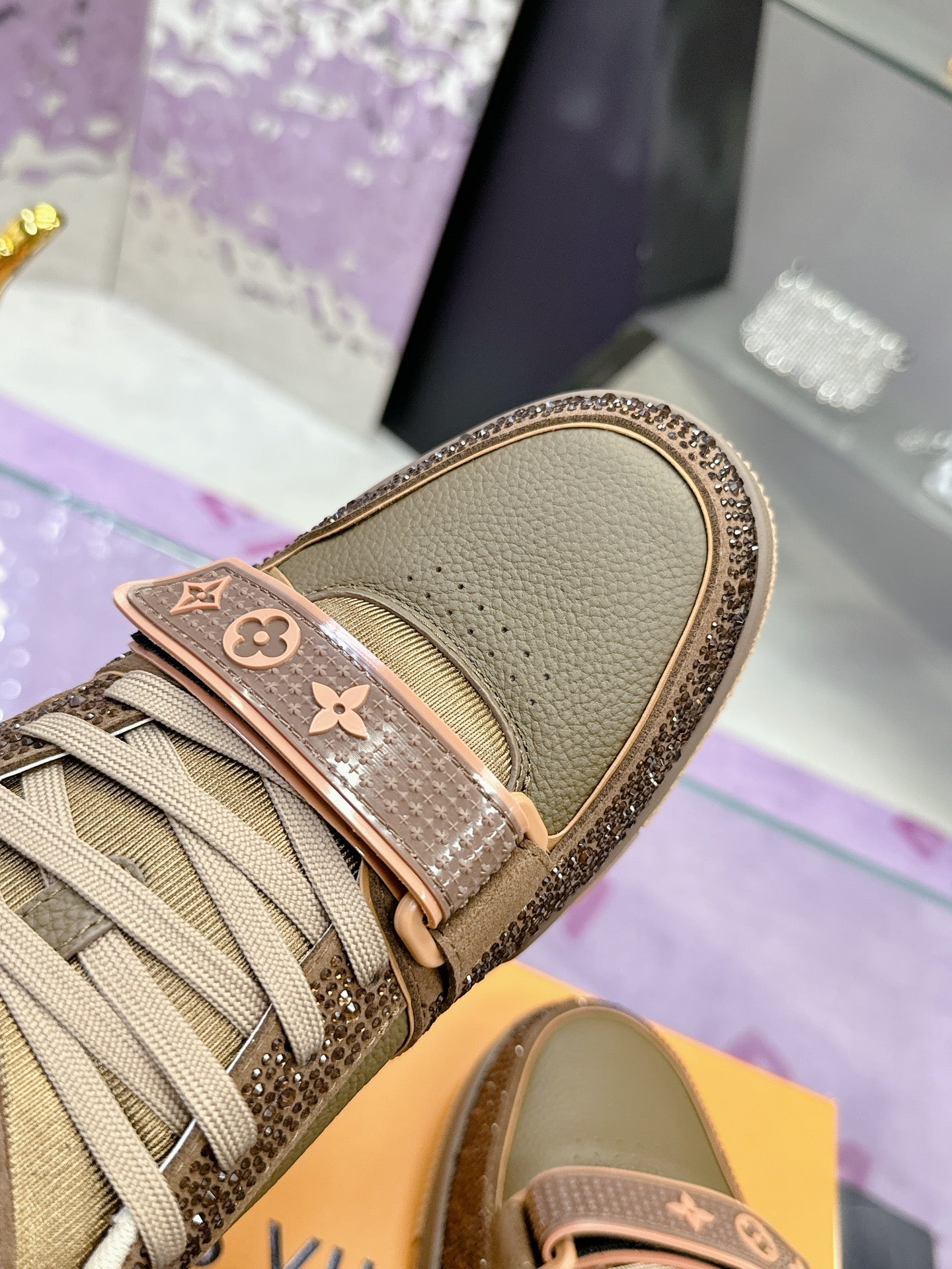 Designer Sneakers Shoes – Lifestyle Sneakers, Latest Sneakers