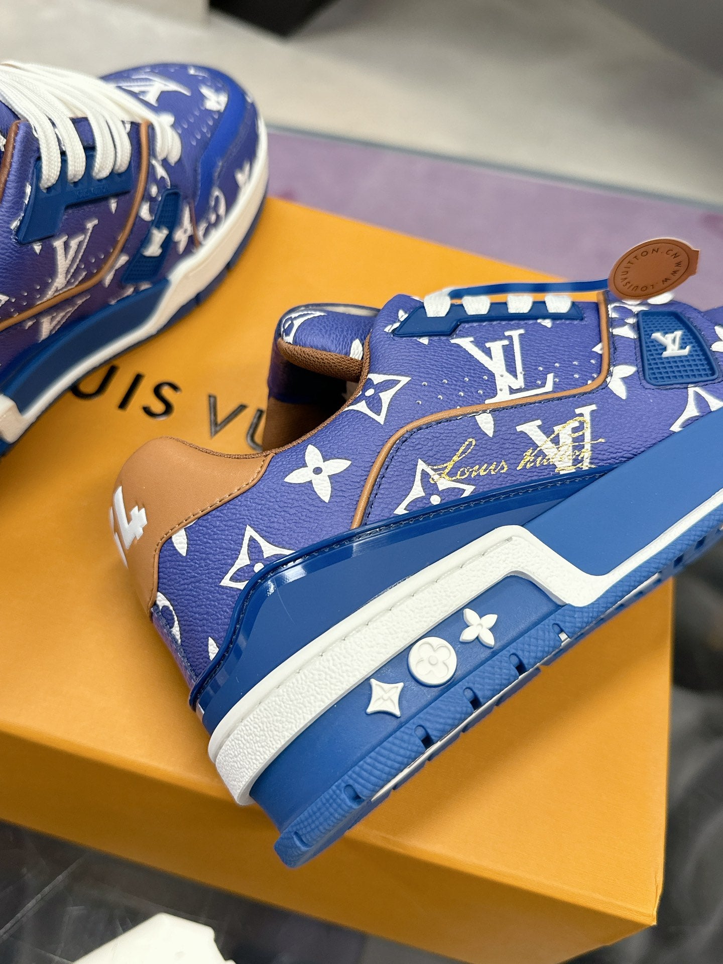 Designer Sneakers Shoes – Lifestyle Sneakers, Latest Sneakers