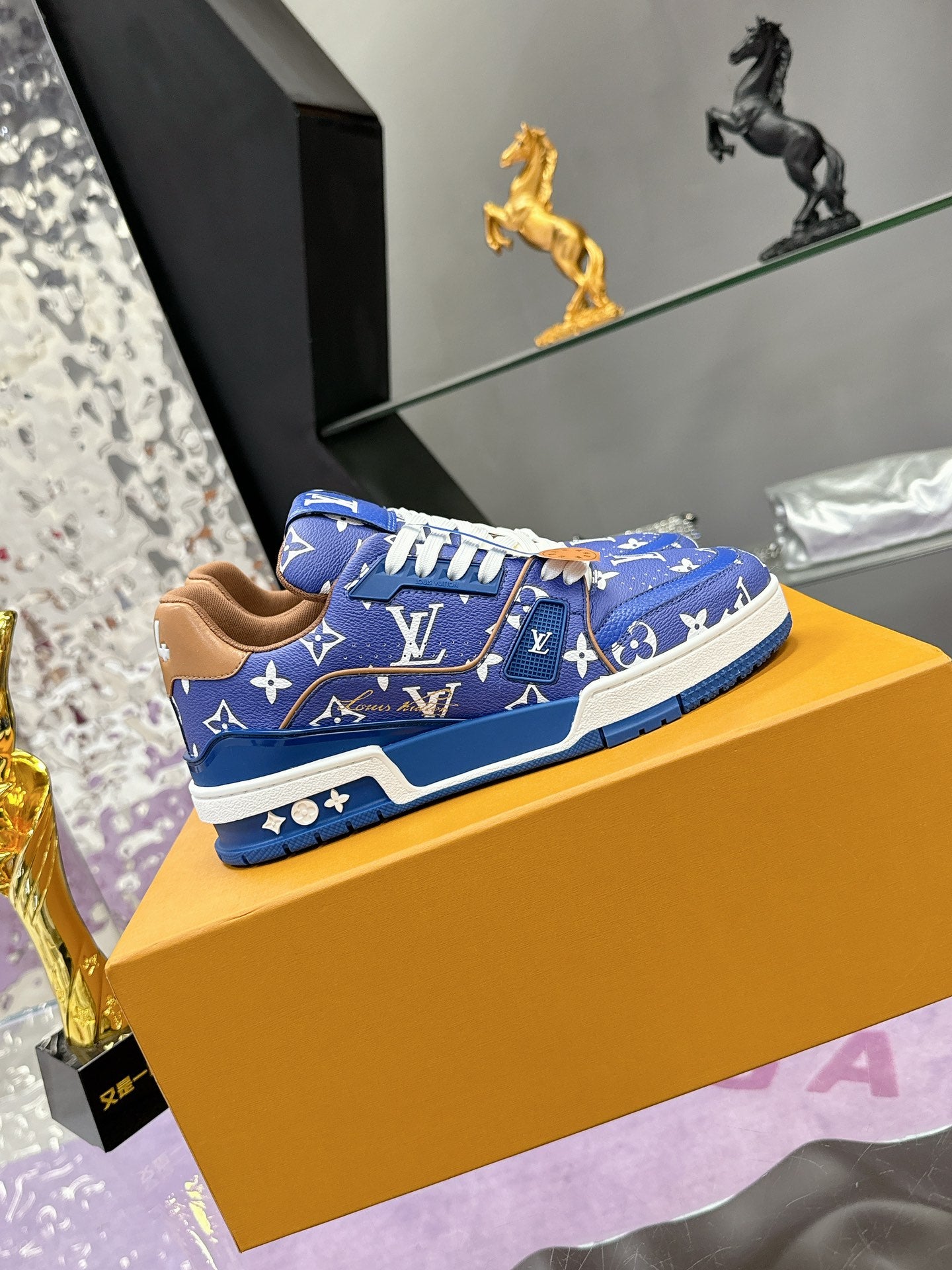 Designer Sneakers Shoes – Lifestyle Sneakers, Latest Sneakers