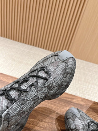 Designer Sneakers Shoes – Lifestyle Sneakers, Latest Sneakers