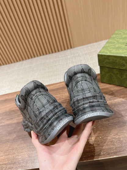 Designer Sneakers Shoes – Lifestyle Sneakers, Latest Sneakers