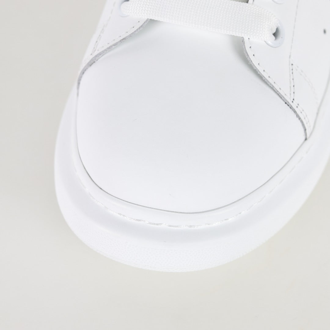 Designer Sneakers Shoes – Lifestyle Sneakers, Latest Sneakers