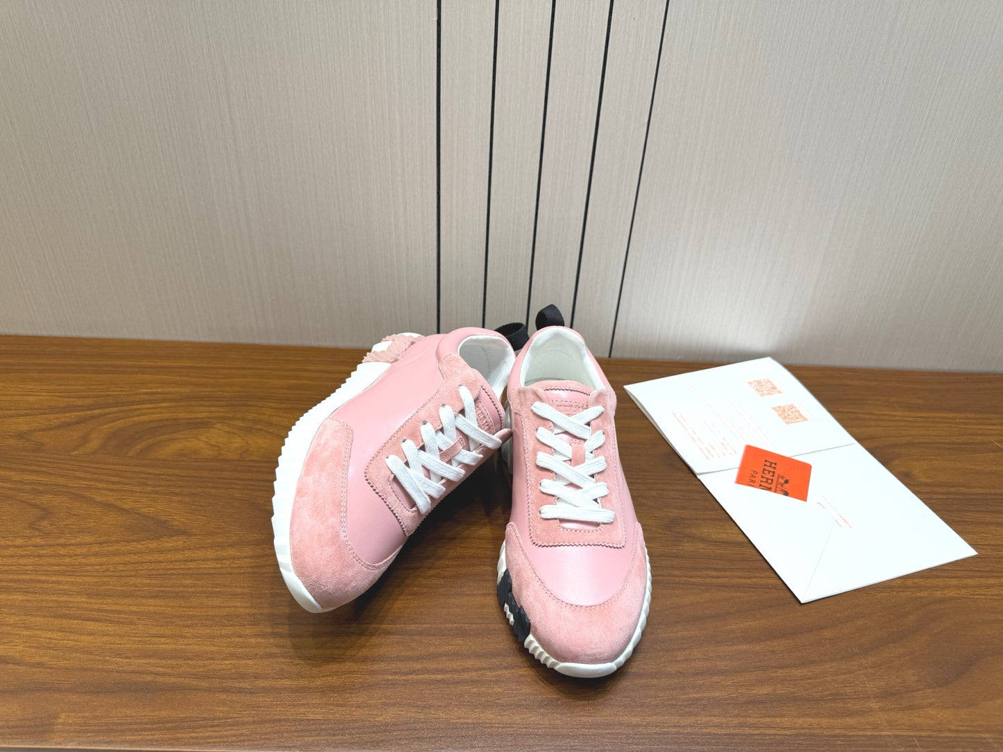Designer Sneakers Shoes – Sneakers Shoes, Lifestyle Running Shoes, Latest Sneakers