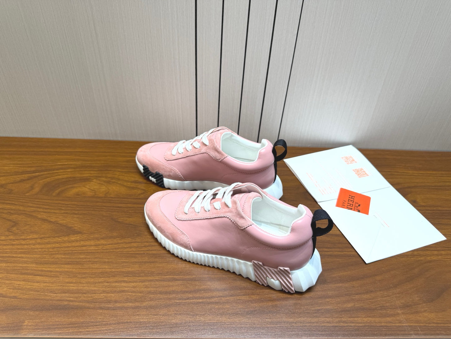 Designer Sneakers Shoes – Sneakers Shoes, Lifestyle Running Shoes, Latest Sneakers