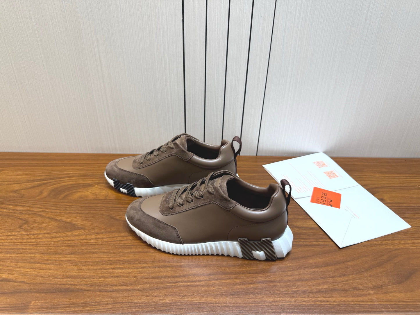 Designer Sneakers Shoes – Sneakers Shoes, Lifestyle Running Shoes, Latest Sneakers