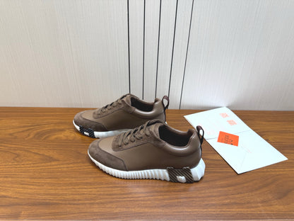 Designer Sneakers Shoes – Sneakers Shoes, Lifestyle Running Shoes, Latest Sneakers