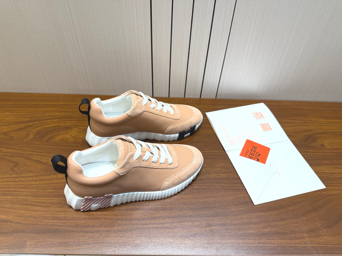 Designer Sneakers Shoes – Sneakers Shoes, Lifestyle Running Shoes, Latest Sneakers