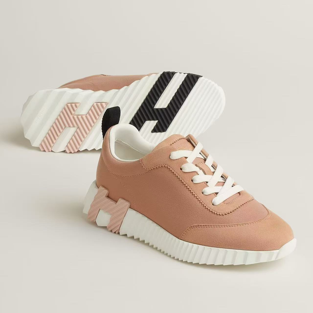 Designer Sneakers Shoes – Sneakers Shoes, Lifestyle Running Shoes, Latest Sneakers