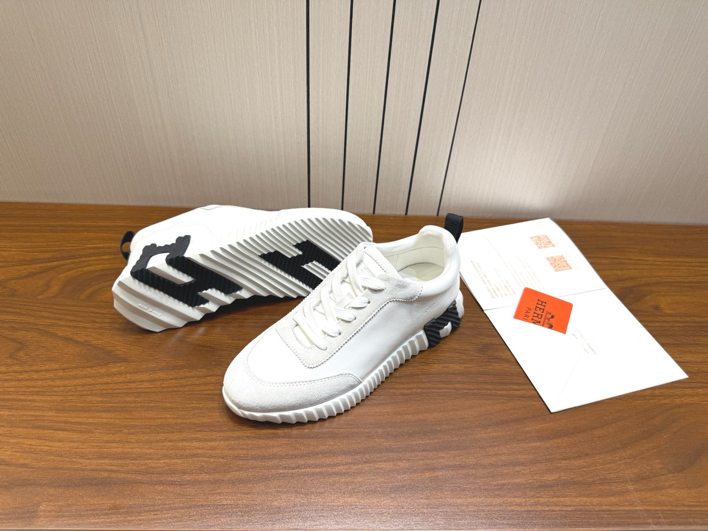 Designer Sneakers Shoes – Sneakers Shoes, Lifestyle Running Shoes, Latest Sneakers
