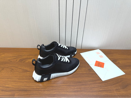 Designer Sneakers Shoes – Sneakers Shoes, Lifestyle Running Shoes, Latest Sneakers