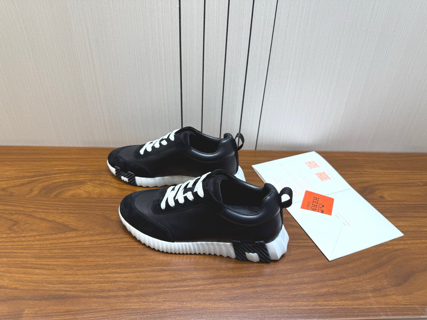 Designer Sneakers Shoes – Sneakers Shoes, Lifestyle Running Shoes, Latest Sneakers
