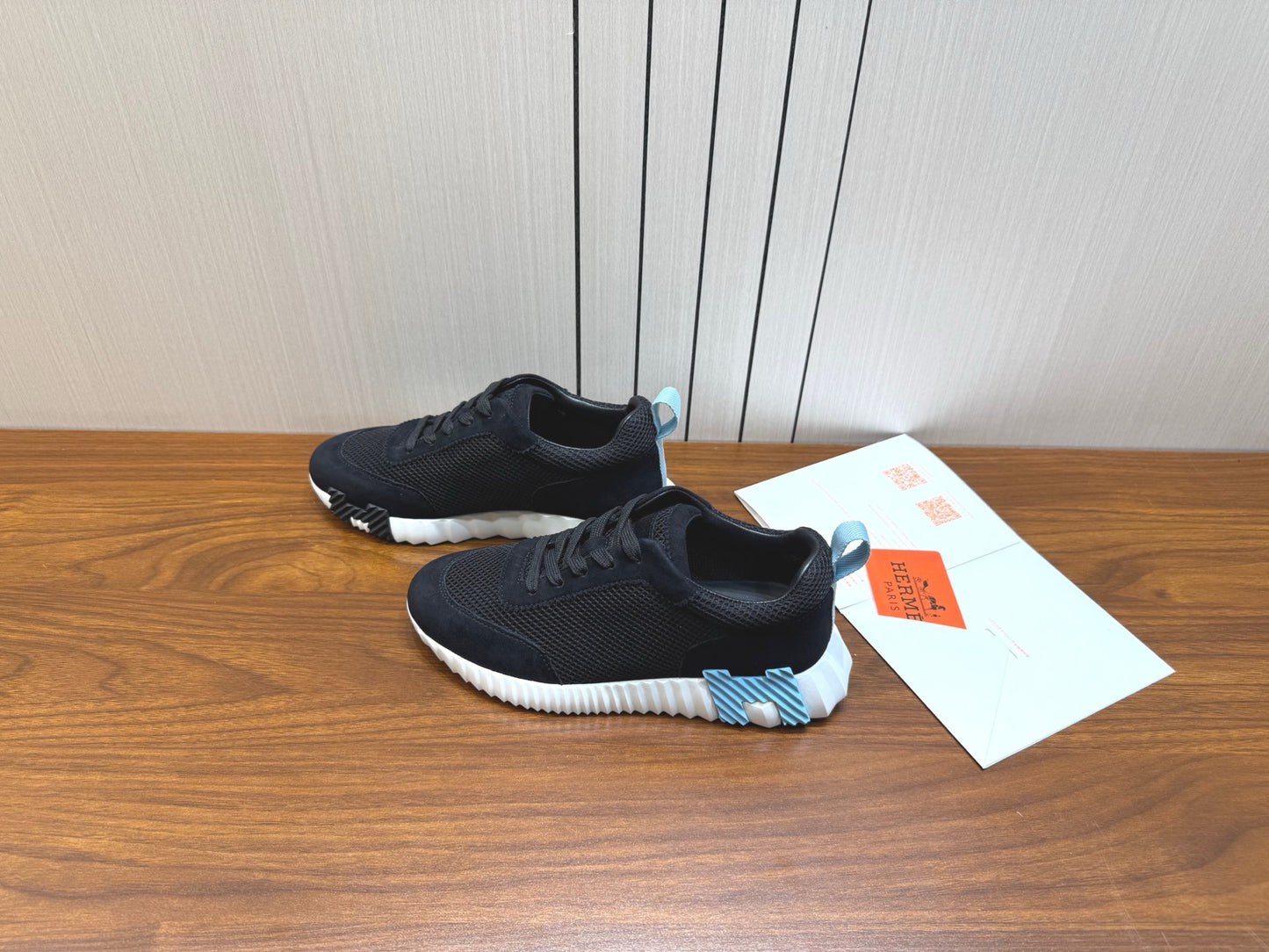 Designer Sneakers Shoes – Sneakers Shoes, Lifestyle Running Shoes, Latest Sneaker